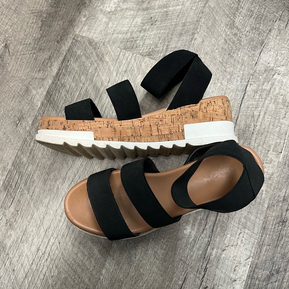 Platform Sandals - Picture 5 of 5